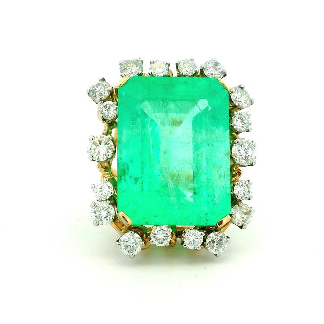 Vintage 1960s 14K Yellow Gold Colombian Emerald Diamond Cocktail Ring, 36.42 Ct For Sale - Image 11 of 16