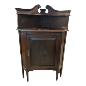 Mid 20th Century Federal Style Mahogany Corner Cabinet With Swan-Neck Gallery Back