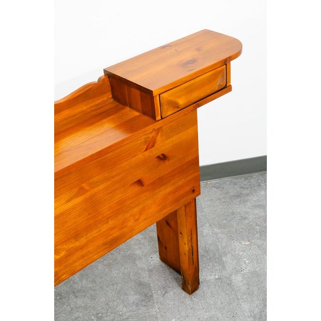 Mid Century Modern Headboard Full Sz Franklin Shockey Pine Nightstand 2 Drawers For Sale - Image 11 of 12