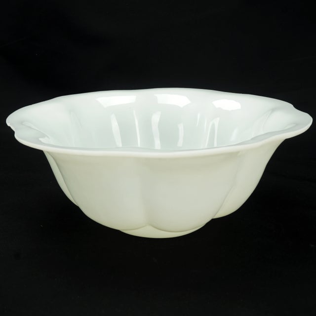 Chinese Peking Glass Fluted Bowl Republic Period For Sale - Image 4 of 7