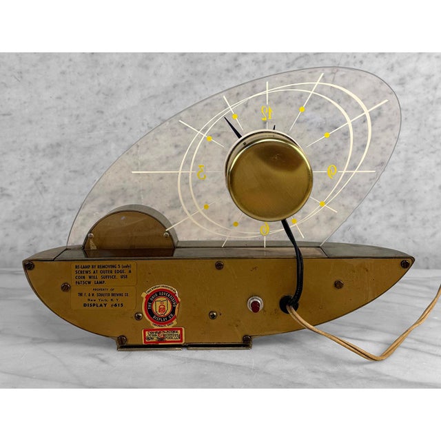 1950s Mid-Century Atomic Gold & Lucite Mantle Sailboat Clock For Sale - Image 5 of 9