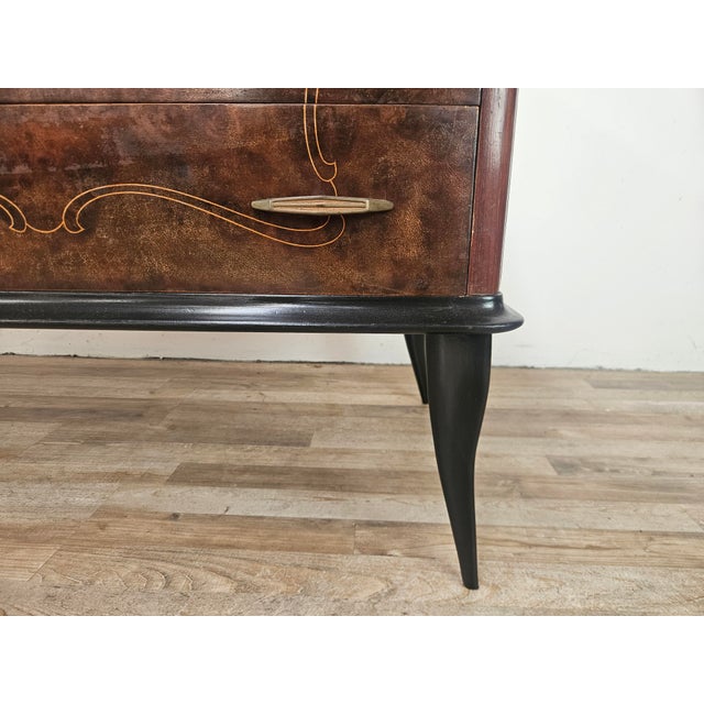 Mahogany-Paneled Chest of Drawers with Mirrored Top, 1960 For Sale - Image 10 of 14