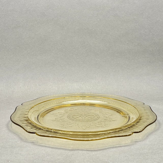 1930s 1930s Federal Glass “Patrician Spoke” Pattern Amber Yellow Serving Platter Cake Plate For Sale - Image 5 of 9