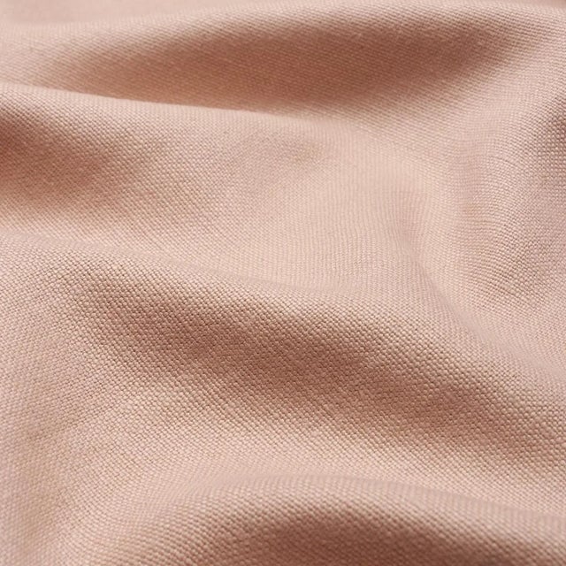Contemporary SAMPLE - Schumacher Piet Performance Linen Fabric In Blush For Sale - Image 3 of 3