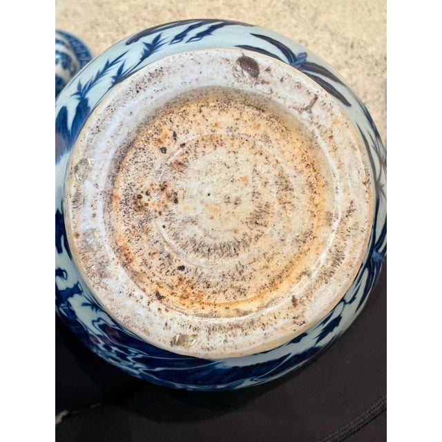 Antique Blue and White Porcelain Jar Depicting Warfare For Sale In Salt Lake City - Image 6 of 6