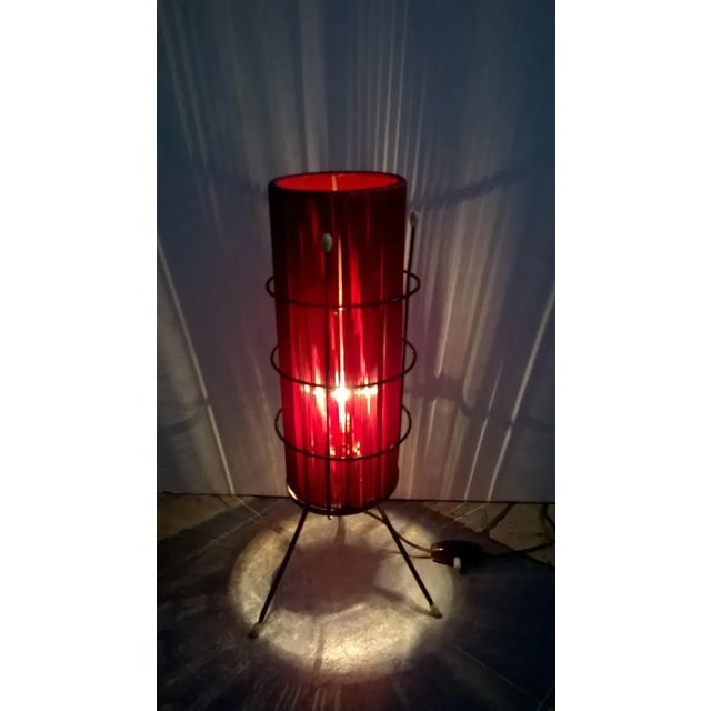 1950s Italian Red Plastic Table Lamp, 1950s For Sale - Image 5 of 7