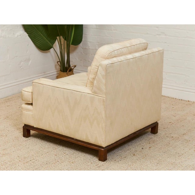 Hollywood Regency Mid 20th Century Hollywood Regency Lounge Chair For Sale - Image 3 of 12