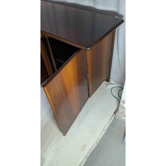 Walnut Sapporo Sideboard attributed to Mario Marenco for Mobilgirgi, 1970s For Sale - Image 4 of 8