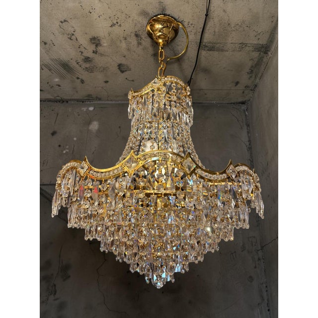 Large Hollywood Regency Crystal Chandelier, Italy, 1965-1975 For Sale - Image 6 of 6