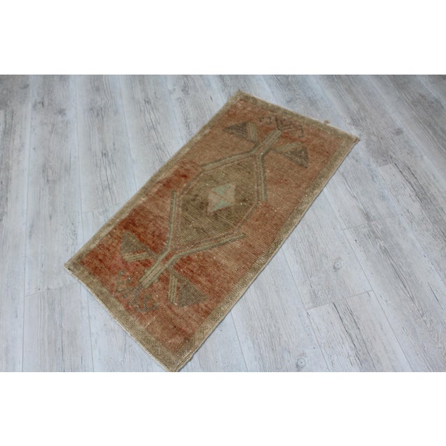 Traditional Vintage Turkish Kilim Rug - 20"x38" For Sale - Image 3 of 10