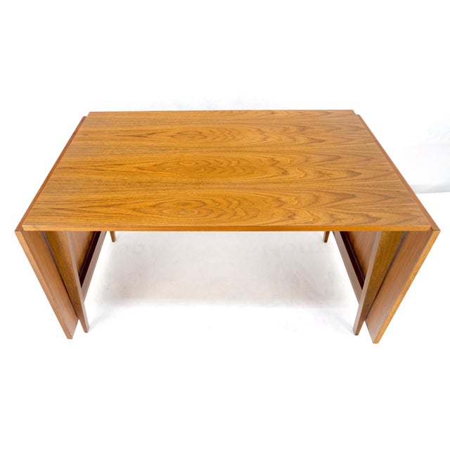 2x23” leaves with an extended table length of 93