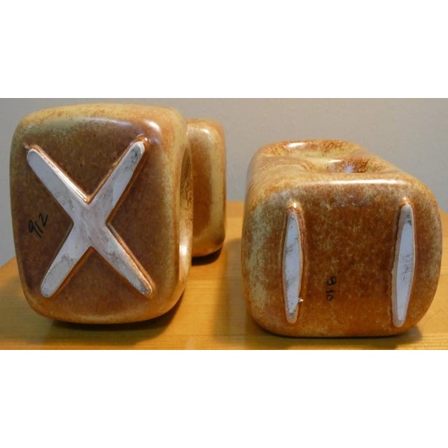 Ceramic Vases with Geometric Shapes by Roberto Rigon for Bertoncello Ceramiche Darte, Italy, 1970s, Set of 2 For Sale - Image 7 of 9