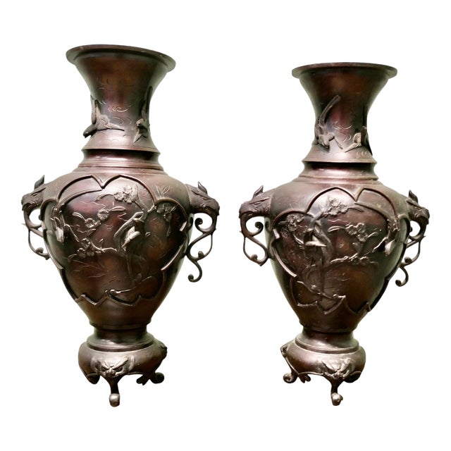 Large Japanese Meiji Bronze Vases, 1900s, Set of 2 For Sale