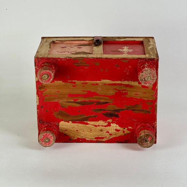 Antique Primitive Folk Art Distressed Keepsake Box in Circus Like Color Motif & Floral Painting For Sale - Image 13 of 13