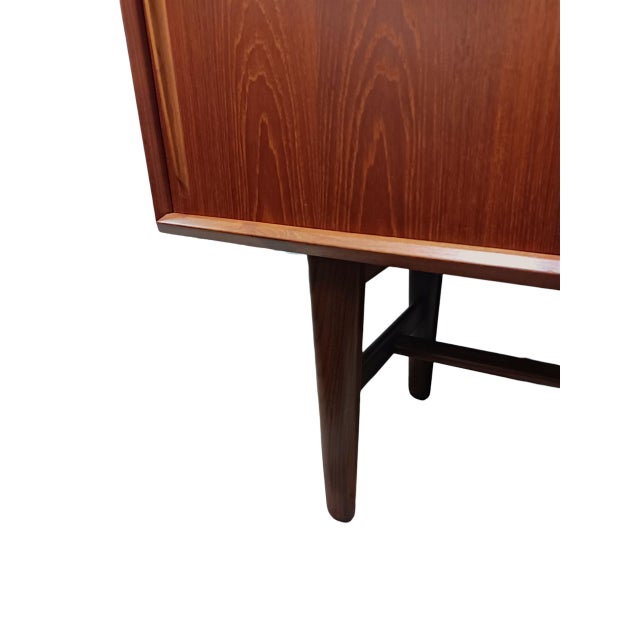 Mid-Century Danish Teak Low Sideboard by Svend Åge Madsen for H.P. Hansen, 1960s For Sale - Image 10 of 12
