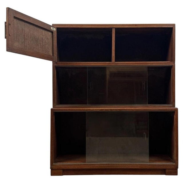 2000 - 2009 Antique Early 20th Century English Glazed Oak Display Cabinet from Minty LTD For Sale - Image 5 of 13