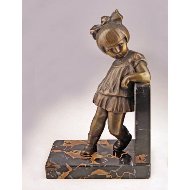 Etling Paris Early 20th Century Pair of Art Déco Bronze Bookends With Marble Base Designed by Alexandre Kéléty for Etling Paris For Sale - Image 4 of 16