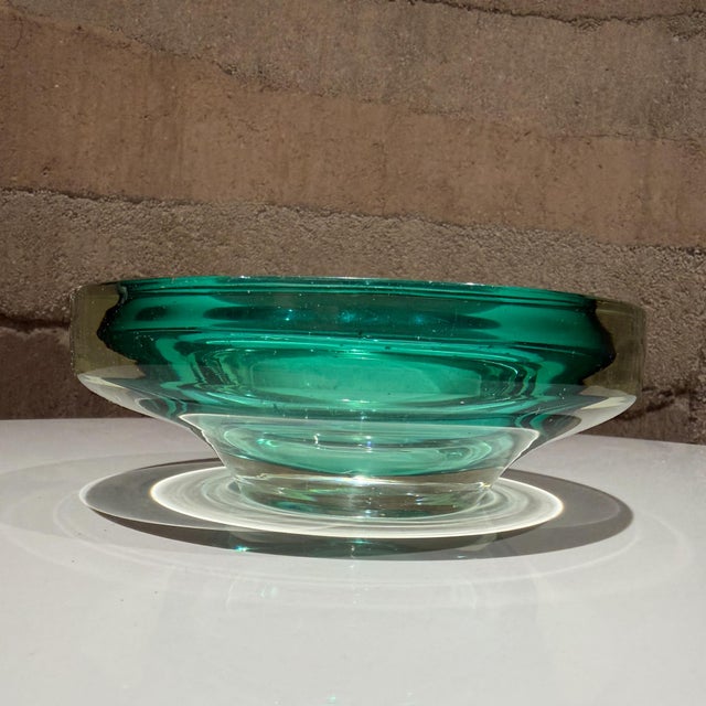 For your consideration, a vintage dish catch all Murano bowl. Unmarked, no signature or label. Sommerso technique submerse...