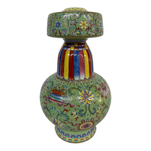 Chinese Qing Qianlong Famille Rose Vase
