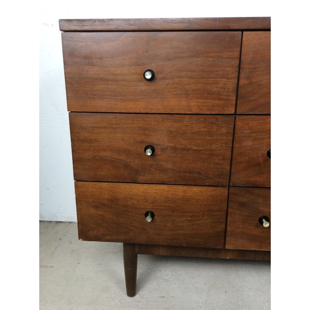 Wood Mid Century Modern Lowboy Nine Drawer Dresser by Stanley Furniture For Sale - Image 7 of 8