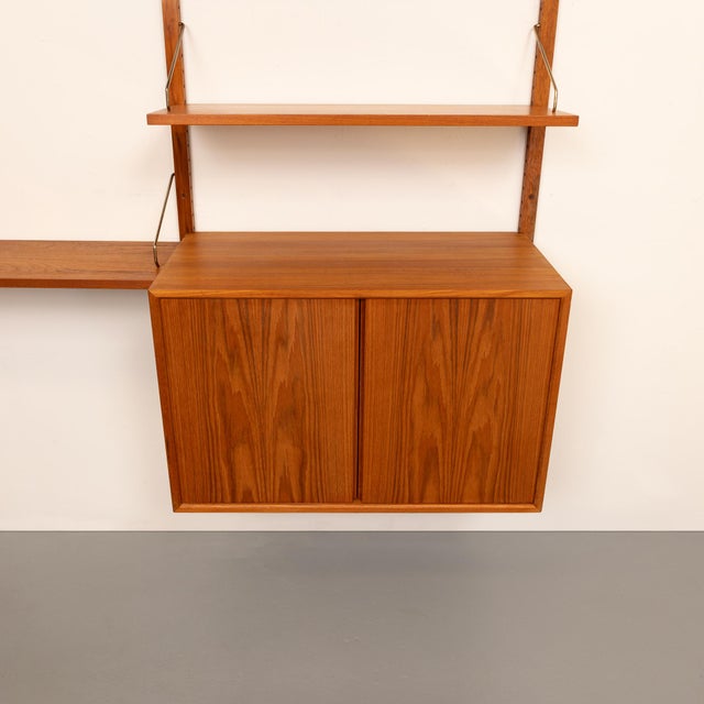 Poul Cadovius Vintage Danish Mid-Century Royal System by Poul Cadovius in Teak For Sale - Image 4 of 11