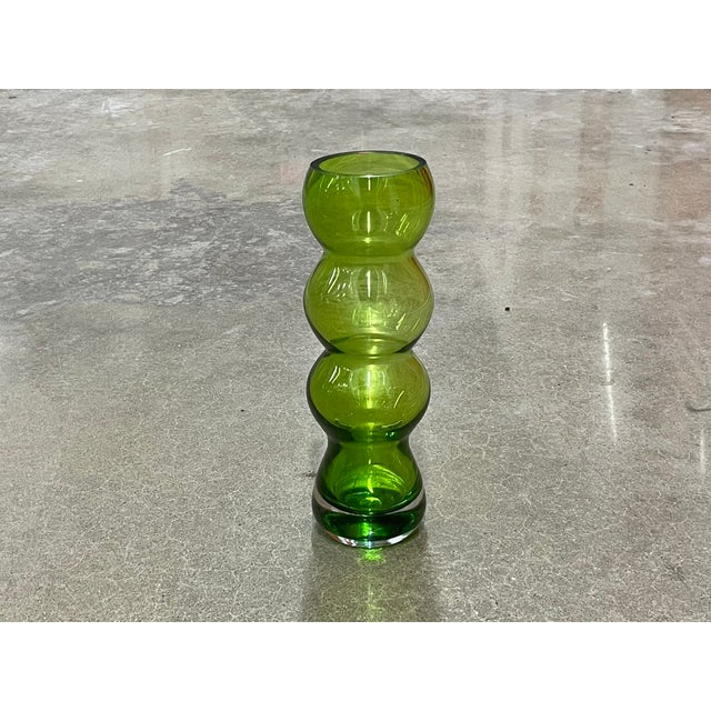 Mid-Century Modern Vintage Schott Zwiesel "Arte Nova" Emerald Glass Totem Vase For Sale - Image 3 of 7