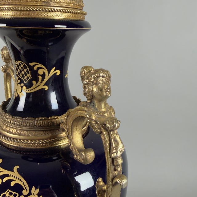 Antique French Amphora Vase in Porcelain and Brass For Sale - Image 12 of 15