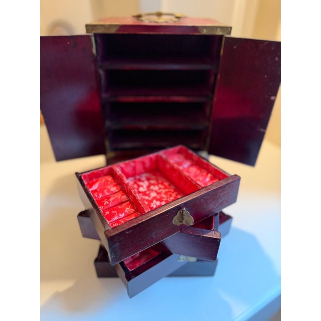 Mid 20th Century Chinese Rosewood and Carved Jade Jewelry Chest / Box For Sale - Image 10 of 15