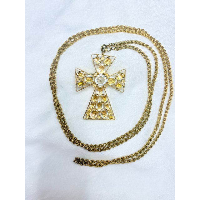 Metal 1960s Signed Schreiner New York Cross Pendant Brooch Clear Crystal With Original Chain For Sale - Image 7 of 15