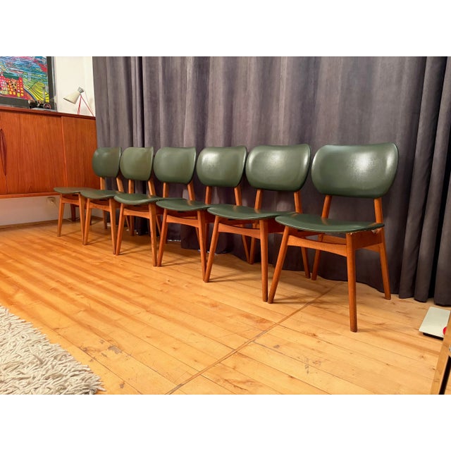Dining Chairs, 1960s, Set of 6, in Good conditions. Designed 1960 to 1969