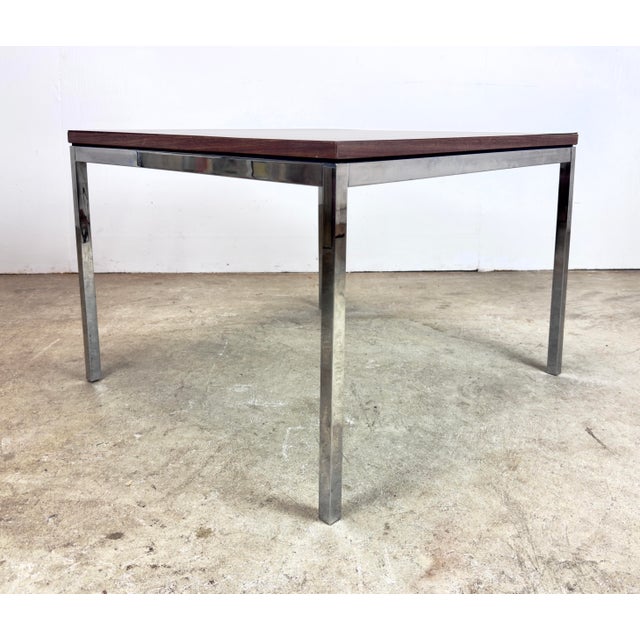 1970’s Florence Knoll “T Angle” Chrome & Walnut Laminate Side Tables Matching Pair For Sale In New York - Image 6 of 12