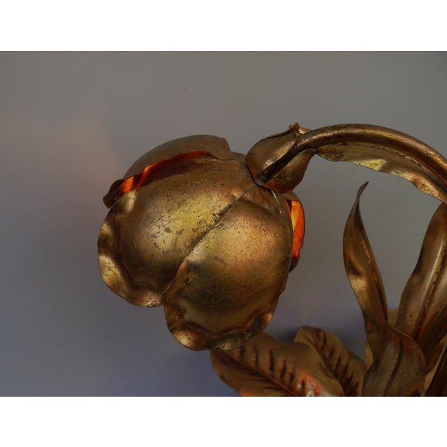 Hollywood Regency Table Lamp Lily of the Valley in Metal Gold Leaf & Oak, 1970s For Sale - Image 15 of 18