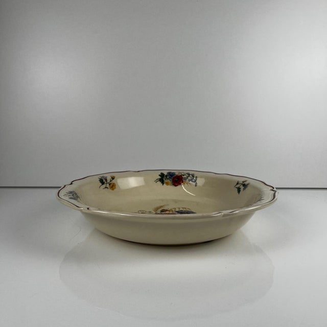 Low salad bowl "Agreste" Sarreguemines, 20th century Dimensions: Diameter: 27 cm Height: 5 cm Good overall condition,...