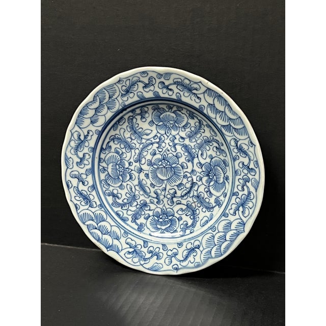 Chinese Late 20th Century Chinese Art Porcelain BLue and White Plate With Floral Design For Sale - Image 3 of 8