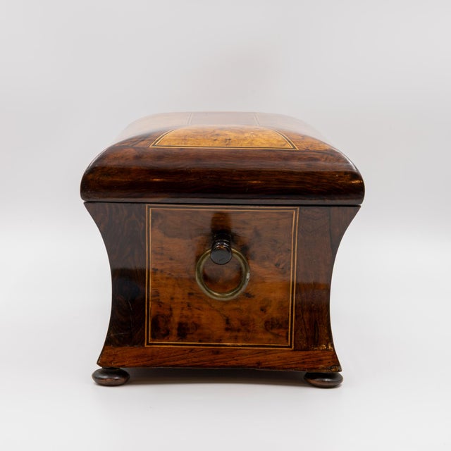 Mid 19th Century William IV Dome Top Bombé Box in Burl Walnut With Boxwood Stringing For Sale In San Francisco - Image 6 of 11