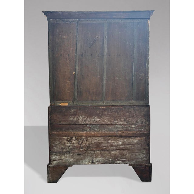 Wood Antique George II Walnut Chest of Drawers, 1740 For Sale - Image 7 of 14