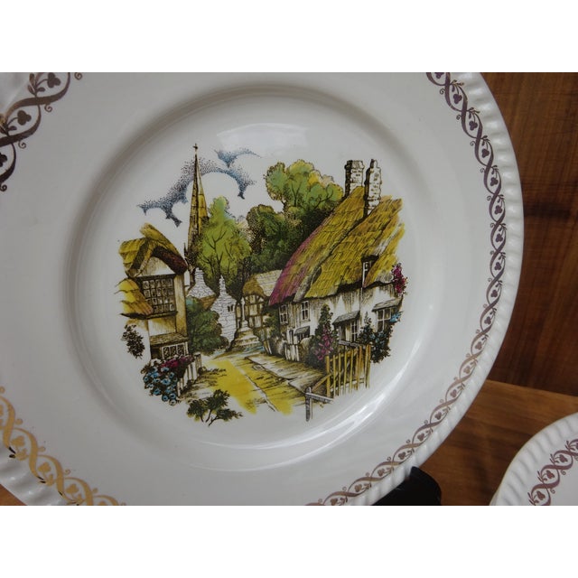 Set of 6 dinner plates, 24 cm in diameter. Made of French earthenware in Lorraine before 1923 by Keller & Guérin, in...