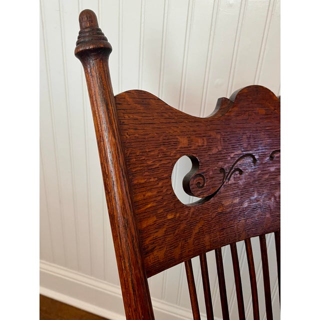 Antique Turn of the Century Tiger Oak Gooseneck Spindle-Back Swan Neck Rocking Chair For Sale In New York - Image 6 of 10