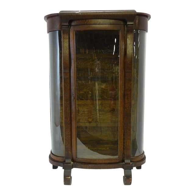 Early 20th Century Antique French Style Corio Cabinet With Curved Glass For Sale
