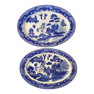 Pair of Cobalt Blue Willow Chinoiserie Platters, Early 20th Century Japan
