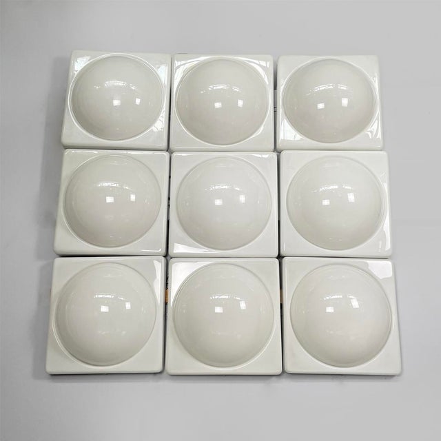 1980s Italian Modern Wall Lamps in White Plastic from L. & G. Pancaldi, 1980s, Set of 9 For Sale - Image 5 of 17