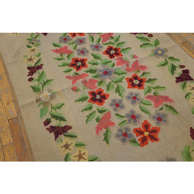 American 1950s Beige Floral Folk Art Antique American Hooked Rug 3'10" X 5'8" Handknotted Wool Carpet For Sale - Image 3 of 5