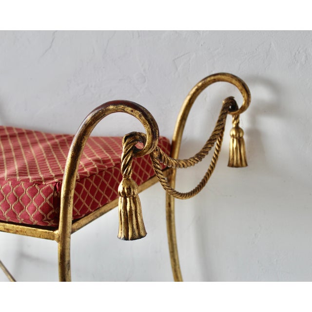 1950s Italian Gilded Scroll Rope Tassel Bench Hollywood Regency For Sale - Image 12 of 15