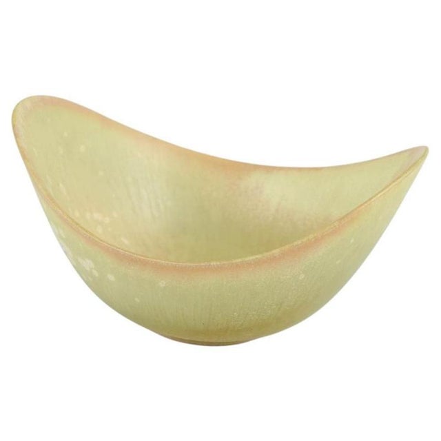 Stoneware Bowl with Eggshell Glaze by Gunnar Nylund for Rörstrand For Sale - Image 5 of 5