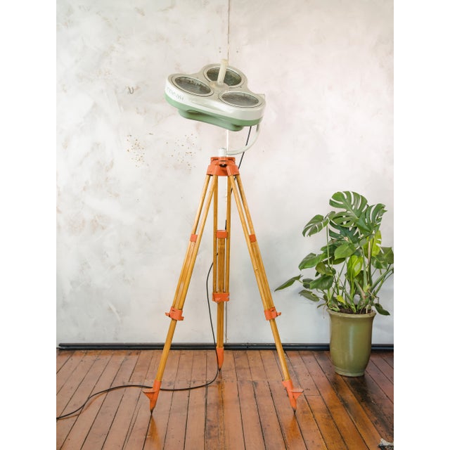 White and Green Operating Hospital Floor Spotlight by Heraeus Hanaulux, London, 1990s For Sale - Image 10 of 18