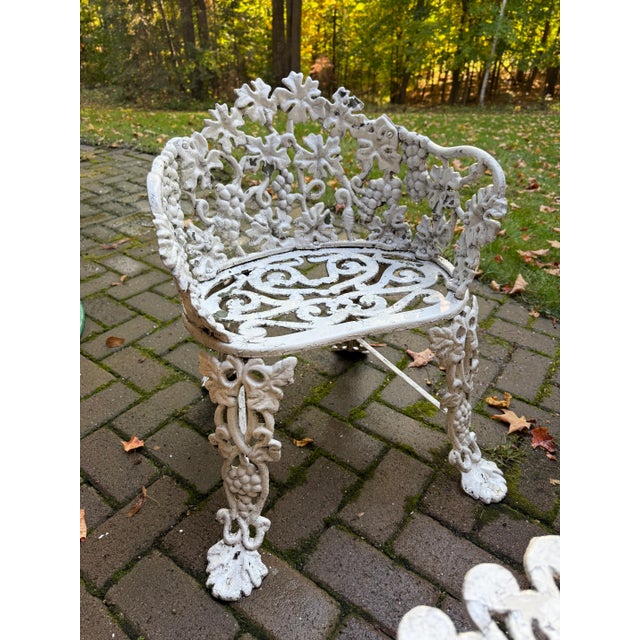 White Cast Iron Grapevine Antique Victorian Outdoor Garden Furniture Suite-Set of 5 For Sale - Image 11 of 13