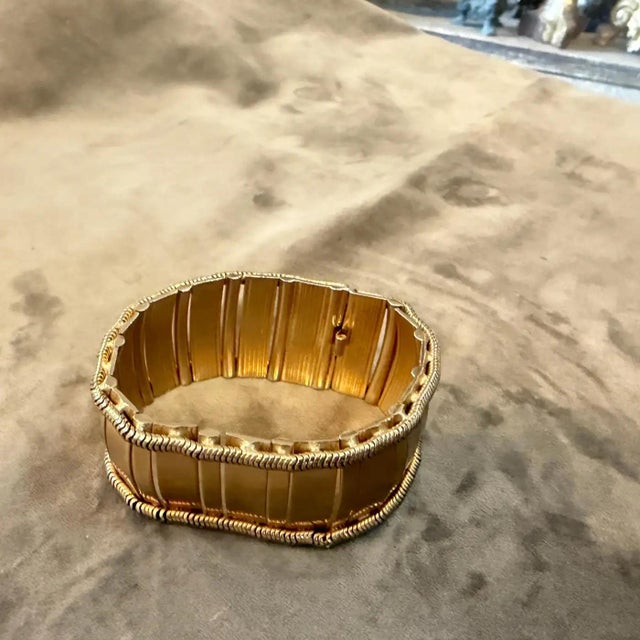 1950s Art Deco Costume Jewelry Gilt Metal Italian Retro Bracelet For Sale - Image 4 of 12