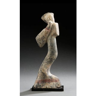 Sculpture of a Mingqi, China, Han Dynasty (206 BC to 221 AD), ancient archaeology For Sale