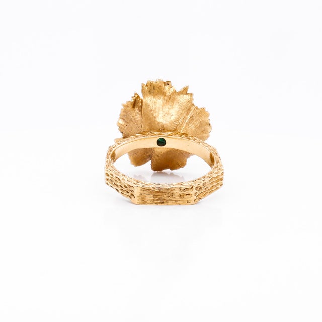 Vintage 18k Gold & Natural Emerald Figural Flower Ring For Sale - Image 9 of 15
