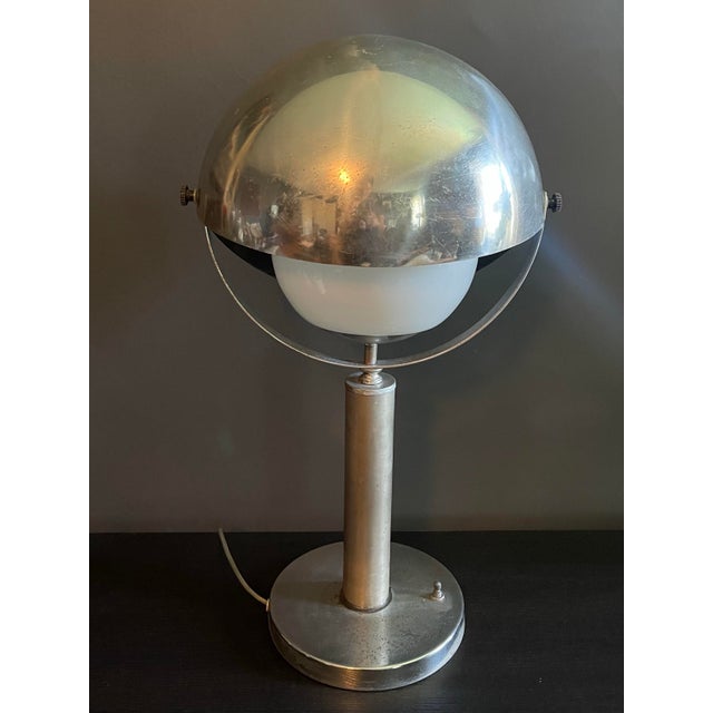 Mid-Century Modern Mid 20th Century Space Age–Inspired Sculptural Table Lamp For Sale - Image 3 of 11